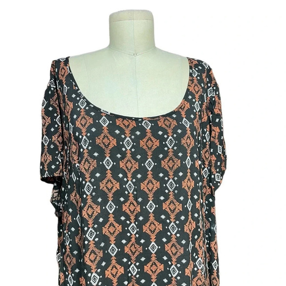 Torrid Geo Print Challis Tunic Top Black Orange Plus‎ Size 3X - Picture 3 of 13